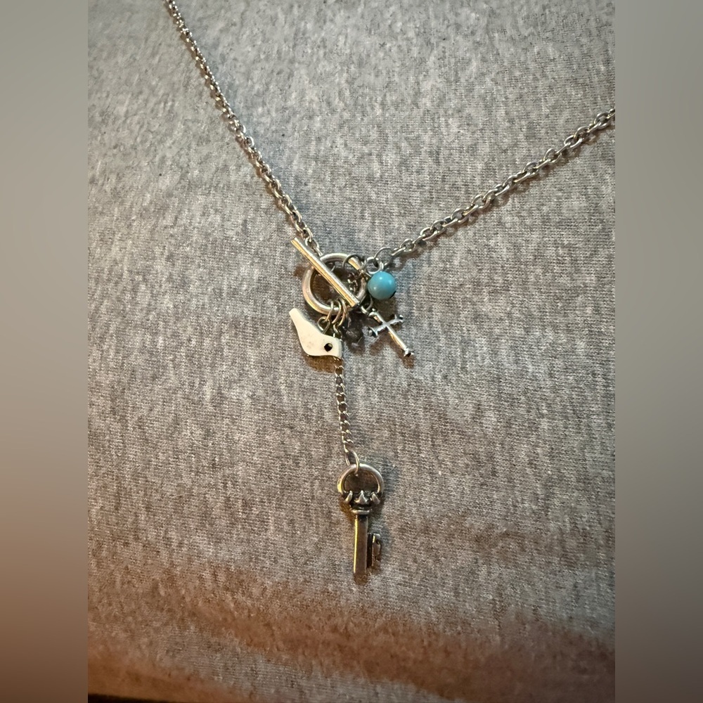Silver Charm Dove Cross Key Necklace NWT - Picture 3 of 4